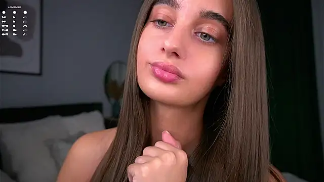 PiquingOgalala online show from November 13, 2025, 1:04 am