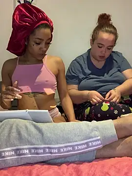 Laanegraofficial  online show from April 8, 2026, 8:20 pm