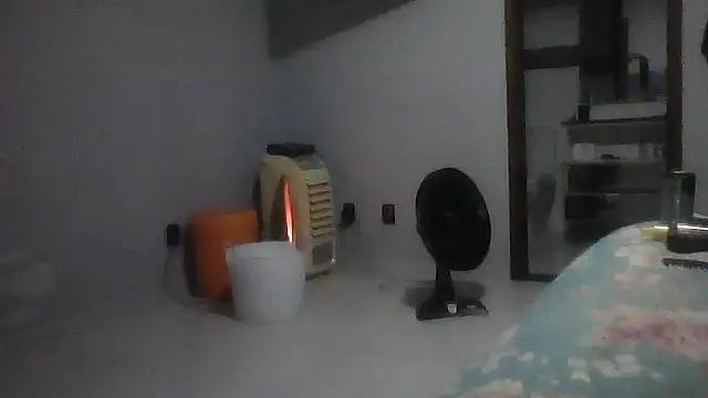 Sarahmonesexy online show from October 28, 2025, 5:00 am