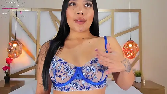 CarolineMaldonado online show from February 28, 2025, 12:31 pm