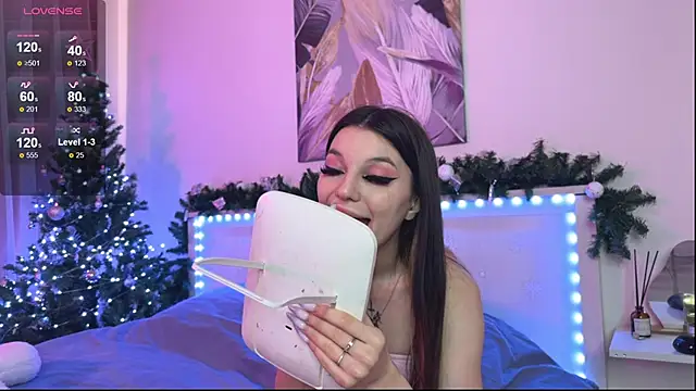 Snapshot of Veronica_leal chatting on January 12, 2026, 9:58 am Veronica leal online show from January 12, 2026, 9:58 am