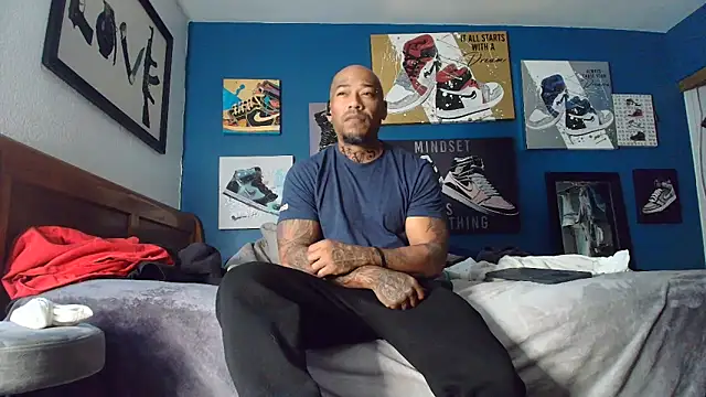 athephenomenal1 online show from November 10, 2025, 8:08 pm