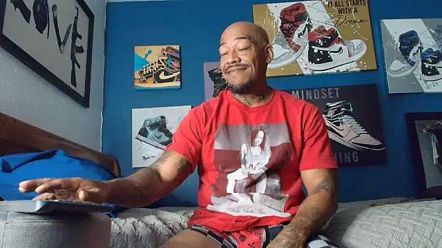 Snapshot of athephenomenal1 chatting on November 20, 2025, 5:56 pm athephenomenal1 online show from November 20, 2025, 5:56 pm