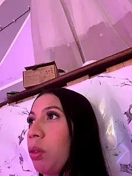 Lina10 online show from November 20, 2025, 8:41 pm