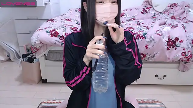 Snapshot of AMI___oO chatting on February 26, 2025, 9:16 pm AMI oO online show from February 26, 2025, 9:16 pm