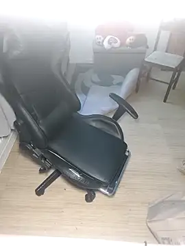 Snapshot of uniquechina69 chatting on February 27, 2025, 5:24 am uniquechina69 online show from February 27, 2025, 5:24 am