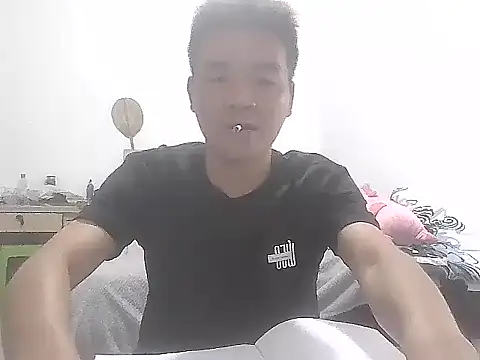 Snapshot of kisstoyousoon2024 chatting on October 13, 2025, 7:41 am kisstoyousoon2024 online show from October 13, 2025, 7:41 am