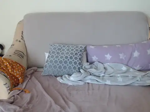 Snapshot of Emmatoo chatting on February 16, 2026, 10:00 am Emmatoo online show from February 16, 2026, 10:00 am