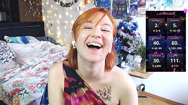 Snapshot of licentia__poetica chatting on January 1, 2025, 8:13 am licentia poetica online show from January 1, 2025, 8:13 am