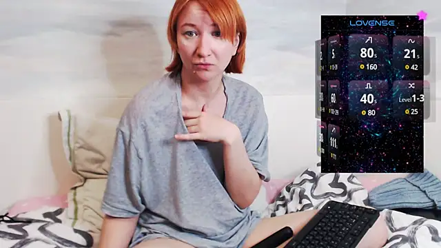 Snapshot of licentia__poetica chatting on March 14, 2025, 11:00 pm licentia poetica online show from March 14, 2025, 11:00 pm