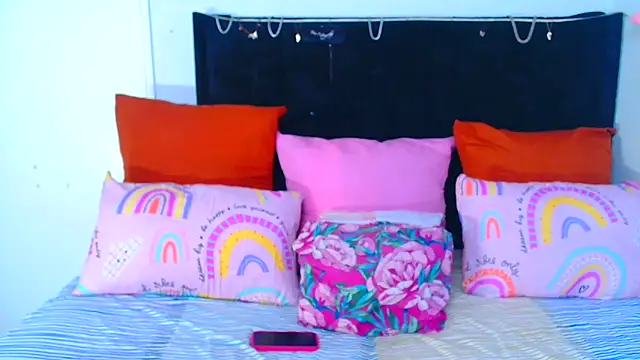 SAVAGExBOO online show from October 21, 2025, 10:21 pm