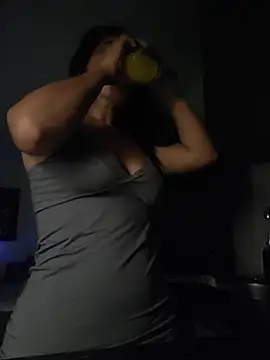 Pamela Rosal online show from November 19, 2025, 2:22 am