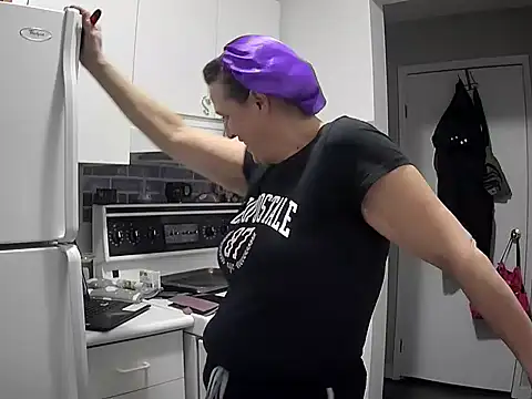 Edgeofinsanity online show from February 13, 2025, 7:31 pm