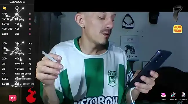 Snapshot of trebollhht chatting on February 2, 2025, 10:17 pm trebollhht online show from February 2, 2025, 10:17 pm