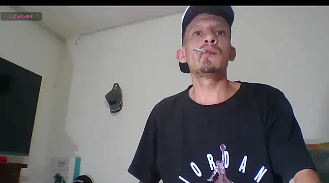 Snapshot of trebollhht chatting on February 23, 2025, 2:51 am trebollhht online show from February 23, 2025, 2:51 am