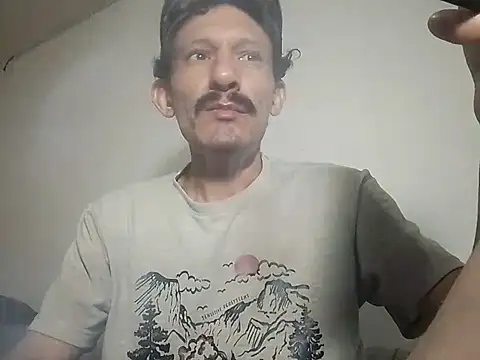 Snapshot of trebollhht chatting on September 10, 2025, 1:05 am trebollhht online show from September 10, 2025, 1:05 am