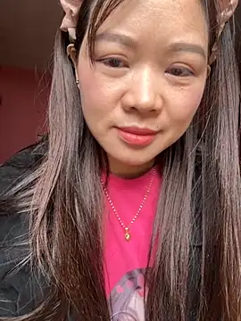 Snapshot of Hellen_111 chatting on October 17, 2025, 2:04 am Hellen 111 online show from October 17, 2025, 2:04 am