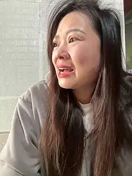 Snapshot of Hellen_111 chatting on October 31, 2025, 2:34 am Hellen 111 online show from October 31, 2025, 2:34 am