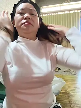 Snapshot of Hellen_111 chatting on November 28, 2025, 3:42 am Hellen 111 online show from November 28, 2025, 3:42 am