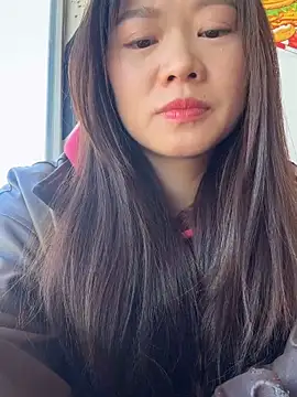 Snapshot of Hellen_111 chatting on November 29, 2025, 4:26 am Hellen 111 online show from November 29, 2025, 4:26 am