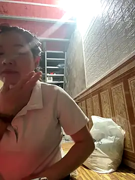 Snapshot of Hellen_111 chatting on December 14, 2025, 3:28 pm Hellen 111 online show from December 14, 2025, 3:28 pm