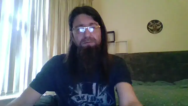 Snapshot of Dreamer8802 chatting on April 1, 2026, 10:05 am Dreamer8802 online show from April 1, 2026, 10:05 am