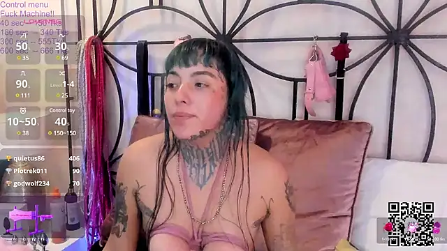 Snapshot of luxifer_666_ chatting on January 9, 2025, 2:01 am luxifer 666 online show from January 9, 2025, 2:01 am