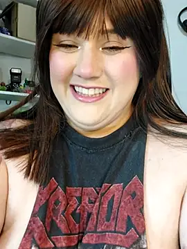 Snapshot of ItsNaiixa chatting on February 27, 2026, 12:32 am ItsNaiixa online show from February 27, 2026, 12:32 am