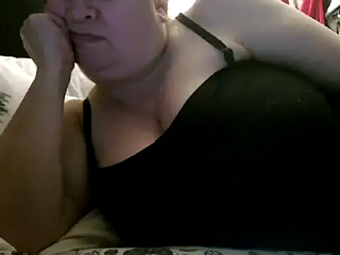 WHITEDAROSE online show from March 5, 2025, 4:02 am