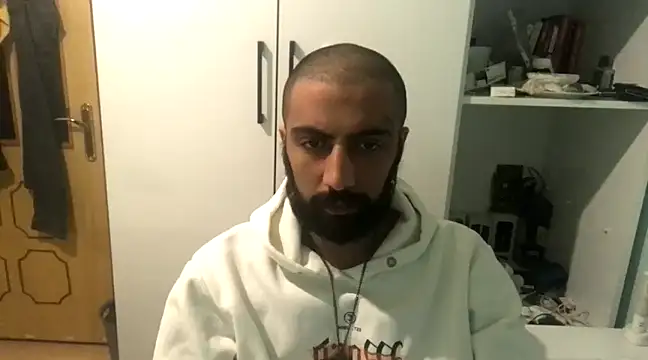 Snapshot of MasterKARATASSAKK chatting on March 1, 2025, 5:09 am MasterKARATASSAKK online show from March 1, 2025, 5:09 am