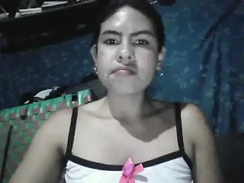 Snapshot of Alanagracia chatting on February 19, 2025, 12:46 am Alanagracia online show from February 19, 2025, 12:46 am