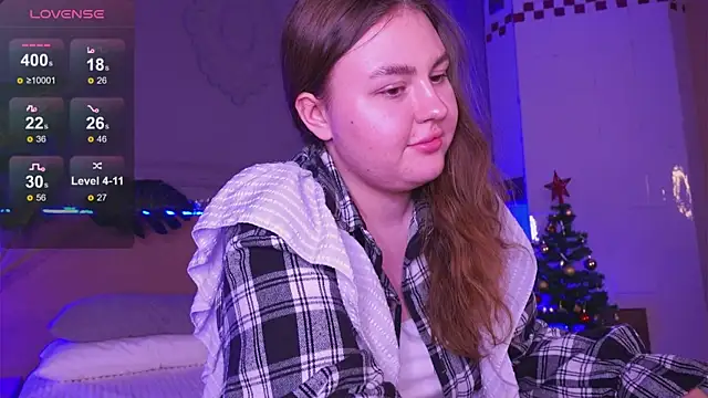 Snapshot of Mia__Peach chatting on December 27, 2024, 1:53 am Mia Peach online show from December 27, 2024, 1:53 am