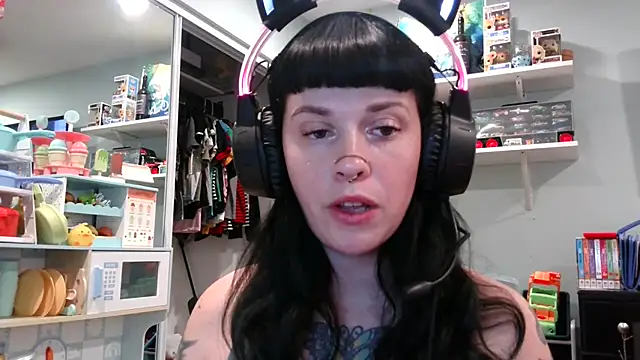 Snapshot of Marcelinegoddess chatting on February 12, 2025, 4:12 am Marcelinegoddess online show from February 12, 2025, 4:12 am