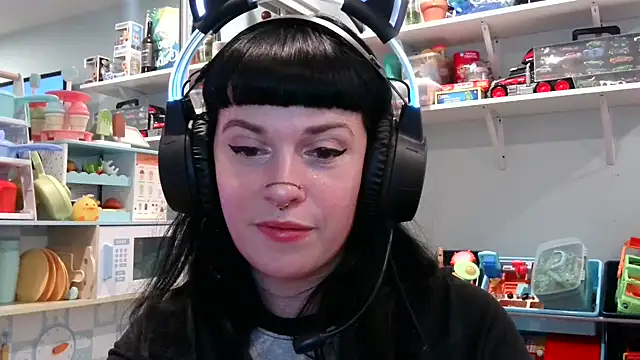 Snapshot of Marcelinegoddess chatting on February 19, 2025, 2:44 am Marcelinegoddess online show from February 19, 2025, 2:44 am