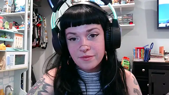 Snapshot of Marcelinegoddess chatting on February 20, 2025, 5:44 am Marcelinegoddess online show from February 20, 2025, 5:44 am