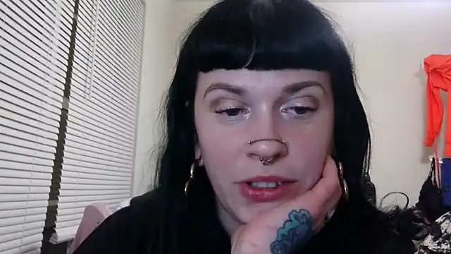 Snapshot of Marcelinegoddess chatting on March 8, 2025, 5:59 am Marcelinegoddess online show from March 8, 2025, 5:59 am