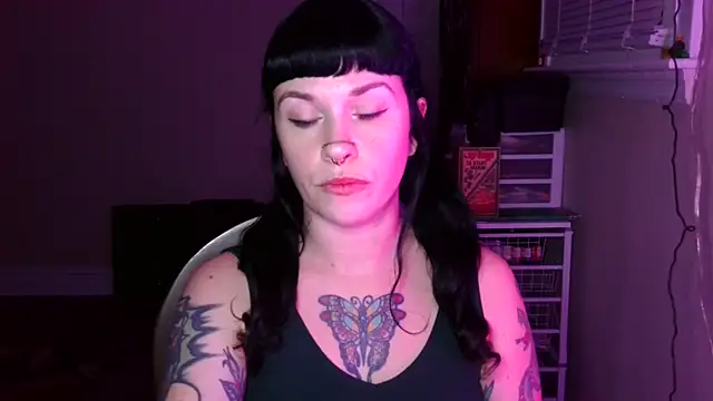 Marcelinegoddess online show from February 25, 2026, 4:22 am