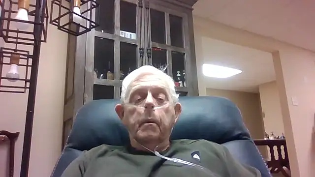 bootlegmanz online show from December 14, 2025, 5:07 pm