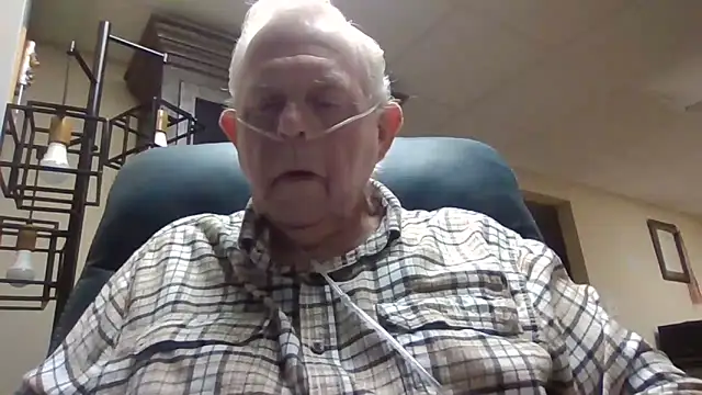 bootlegmanz online show from December 20, 2025, 3:19 pm