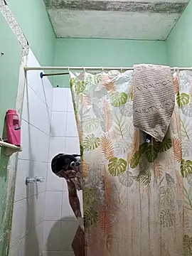 Snapshot of miicheele32 chatting on October 24, 2025, 6:54 am miicheele32 online show from October 24, 2025, 6:54 am