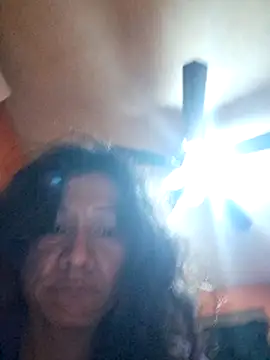 Snapshot of miicheele32 chatting on November 6, 2025, 10:38 am miicheele32 online show from November 6, 2025, 10:38 am