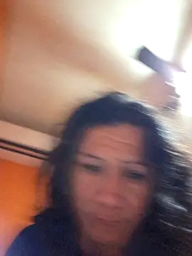 Snapshot of miicheele32 chatting on November 15, 2025, 8:00 am miicheele32 online show from November 15, 2025, 8:00 am