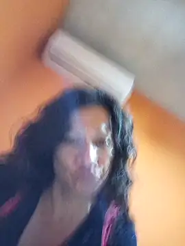 Snapshot of miicheele32 chatting on November 17, 2025, 11:16 am miicheele32 online show from November 17, 2025, 11:16 am