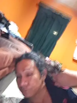 Snapshot of miicheele32 chatting on November 27, 2025, 11:01 am miicheele32 online show from November 27, 2025, 11:01 am