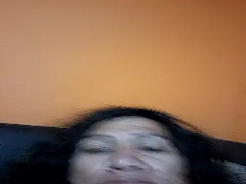 Snapshot of miicheele32 chatting on December 3, 2025, 3:54 pm miicheele32 online show from December 3, 2025, 3:54 pm