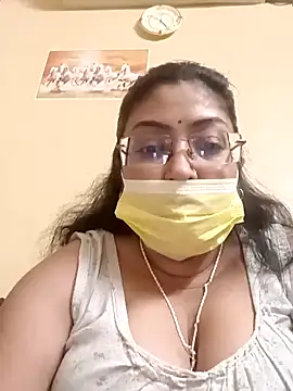 Snapshot of LAVERNIYA_ chatting on January 17, 2025, 11:27 am LAVERNIYA online show from January 17, 2025, 11:27 am