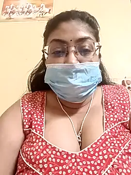 Snapshot of LAVERNIYA_ chatting on January 22, 2025, 9:35 am LAVERNIYA online show from January 22, 2025, 9:35 am