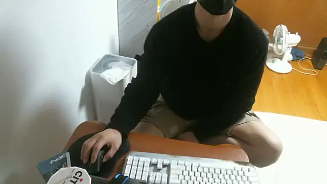 Snapshot of Stellan_0412 chatting on February 7, 2026, 5:11 am Stellan 0412 online show from February 7, 2026, 5:11 am