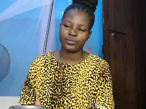 Snapshot of TrishaKalid chatting on February 13, 2026, 10:22 am TrishaKalid online show from February 13, 2026, 10:22 am