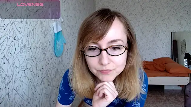 Athena Richards online show from May 19, 2026, 9:48 am